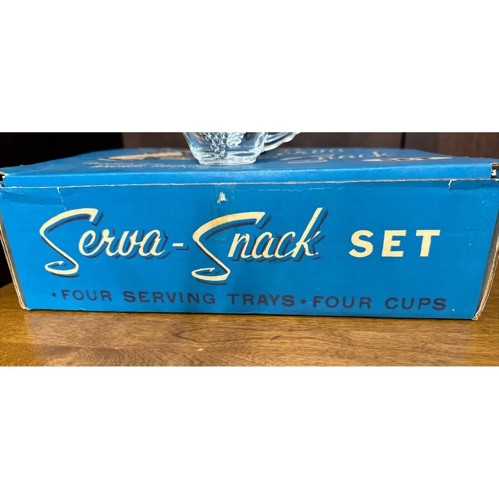 Anchor Hocking Grape Vine Serva Snack 8 Piece Tray Glass Set Original Box VTG